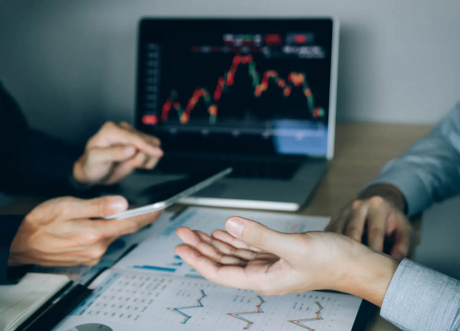 money-and-financial-services-52